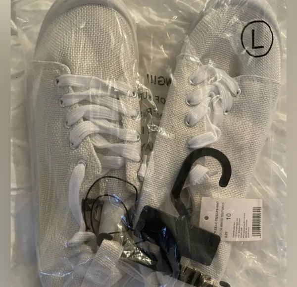 Soulmates Tennis/beach Sneakers NWT Size 10 - Image 2