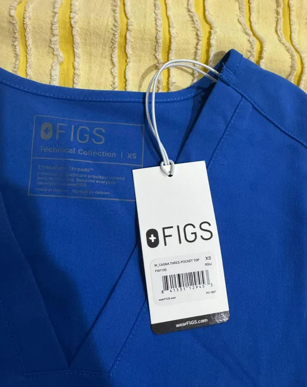 FIGS Scrub Top - Image 2