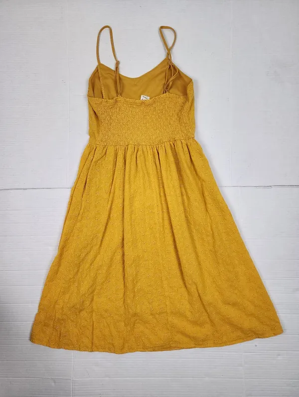 Cotton Women’s Yellow Eyelet Knee Lenght Dress Smocked Back Size M - Image 3