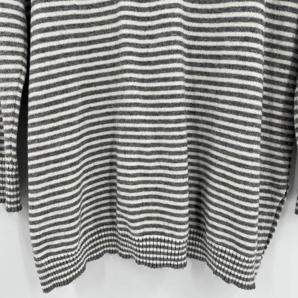 By Anthropologie Sweater Women's Large Serena Striped Button V-Neck‎ Gray Cream - Image 8