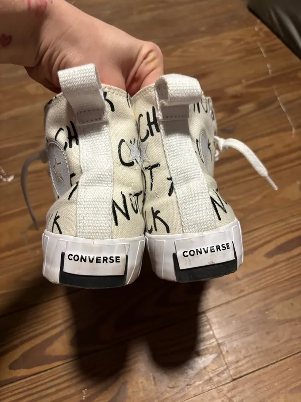 Converse High-Top Chuck Taylor - Image 9