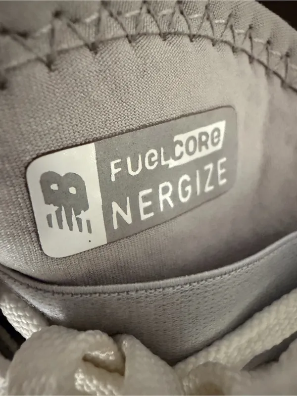 New Balance FuelCore Nergize Gray Mesh Sneakers Womens 7 (B214) - Image 10
