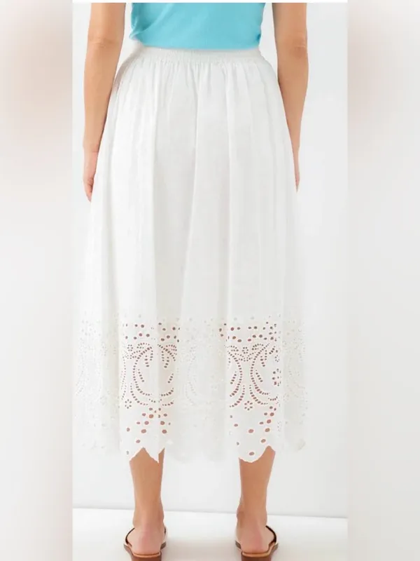 Karen Kane white 💯 cotton elastic waist skirt with eyelet detail. Size MP. NWT. - Image 3