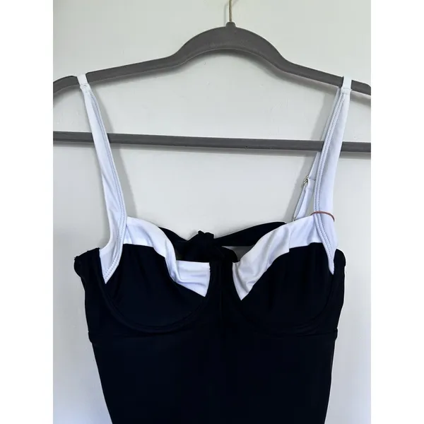 NWT Quince Black & White Italian Underwire One Piece Swimsuit Size XS - Image 3