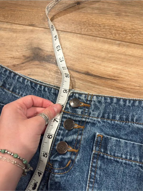 L.E.I 100% Cotton Vintage 2000s Y2k Bareback Low-rise Denim Micro Shorts | Sz 2 - Image 4