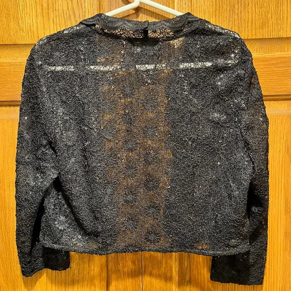 Dressbarn Collection Elegant Black Lace Sequin Cropped Jacket - Size Large - Image 6