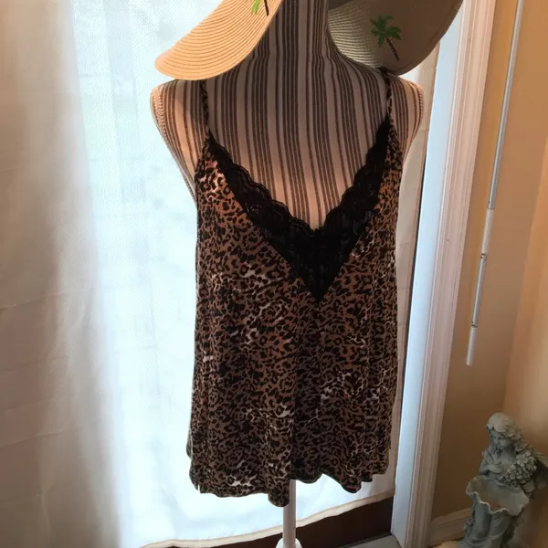 Socialite leopard print medium camisole - Image 7