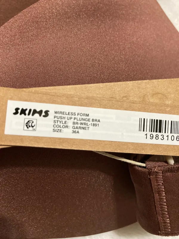 SKIMS Wireless Push-Up Bra 36A - Image 5
