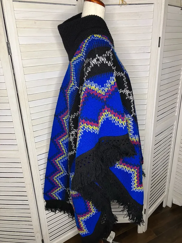 Geometric colorful poncho Blue - Image 4