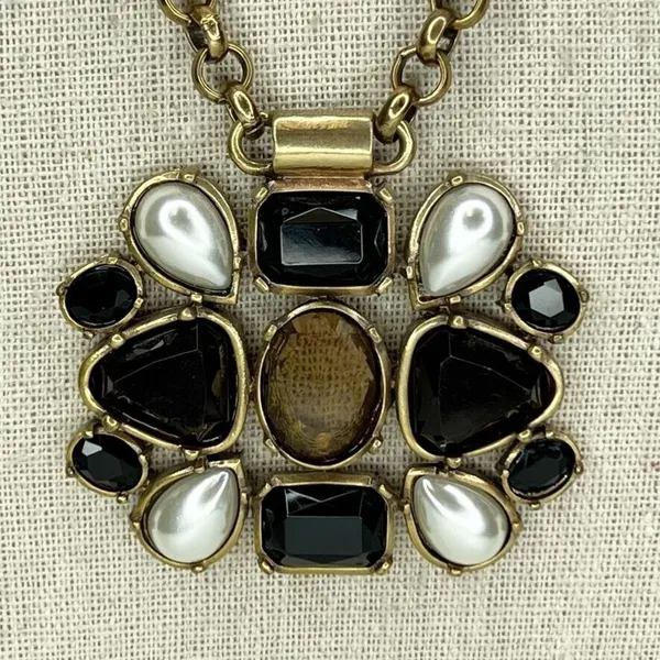 Chico's Gold Tone Rhinestone Faux Pearl Statement Pendant Necklace ✨ - Image 2