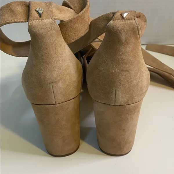 Sam Edelman Odele Suede tan heels size 8.5 - Image 4