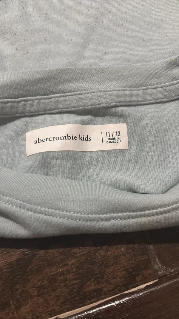 Abercrombie kids graphic t-shirt - Image 3