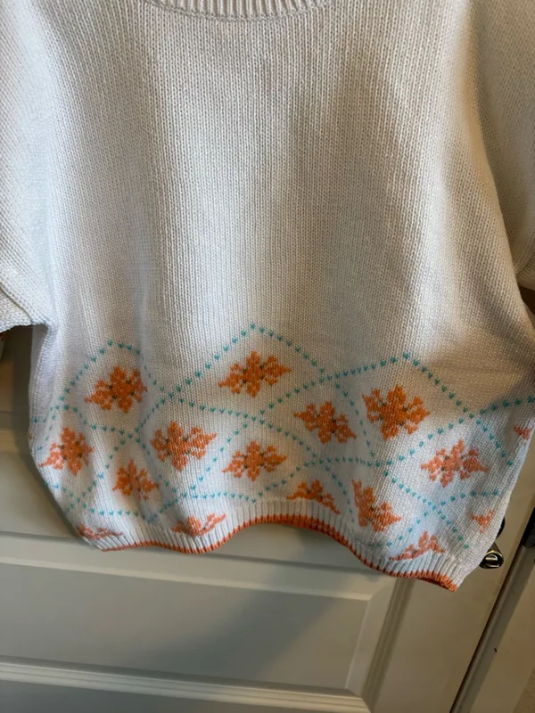 Vintage Cambridge Dry Goods White Decorative Short Sleeve Sweater - Image 3
