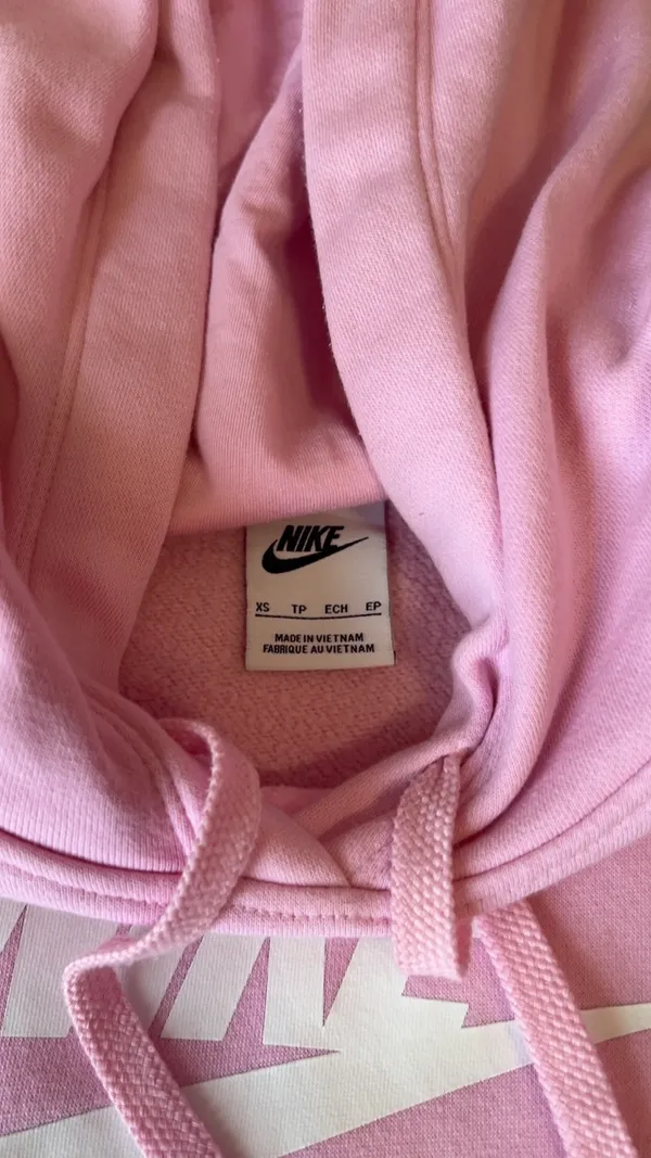 Nike Pink  Hoodie. - Image 7