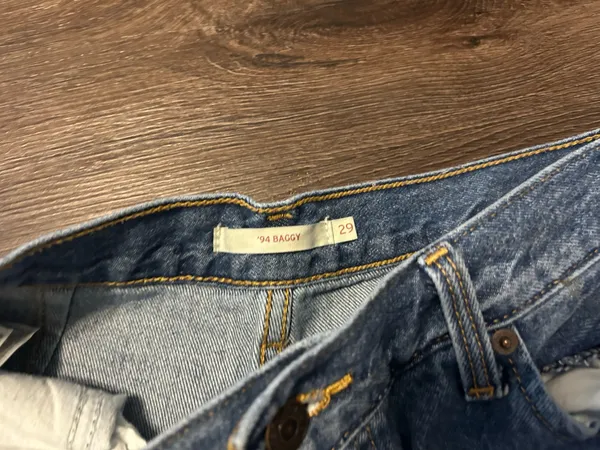 Levi’s Jeans 90s Baggy - Image 3