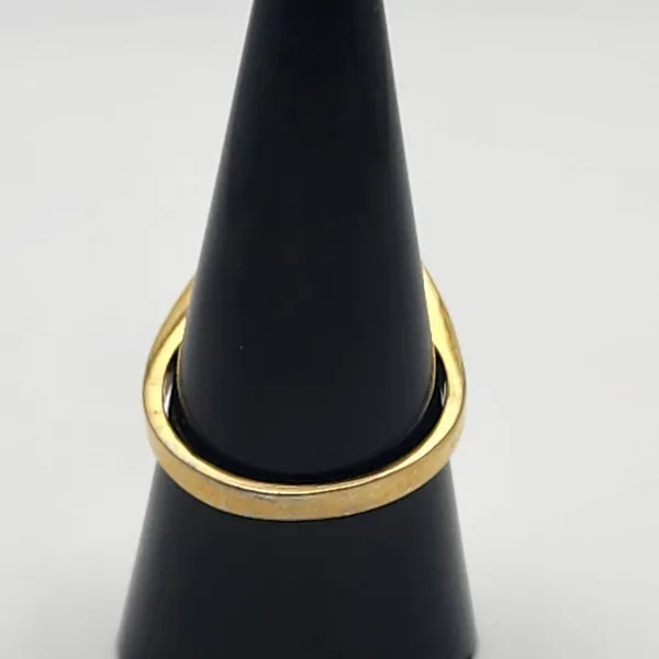 Vintage Contempo Gold Tone Purple & Clear Crystal Cocktail Ring (9) - Image 4