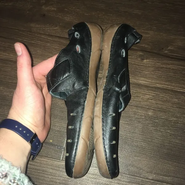 Propet black cutout closed toe leather flats Black Size 7.5 - Image 3