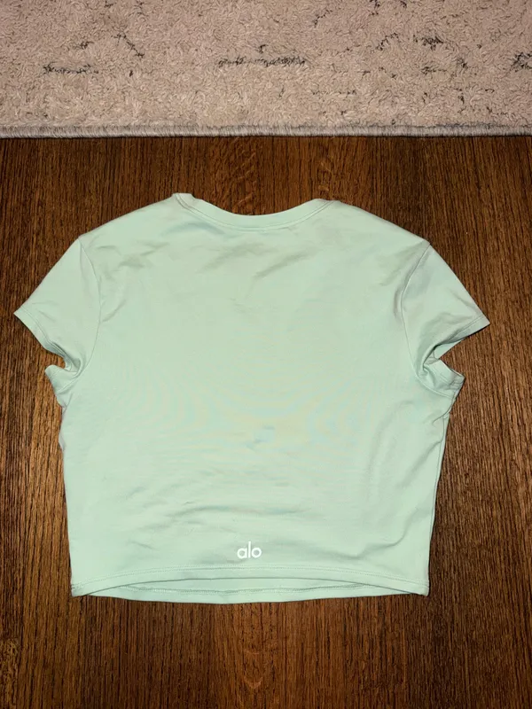 Alo Green Alosoft Short Sleeve Round Neck Crop Finesse Top - Image 3