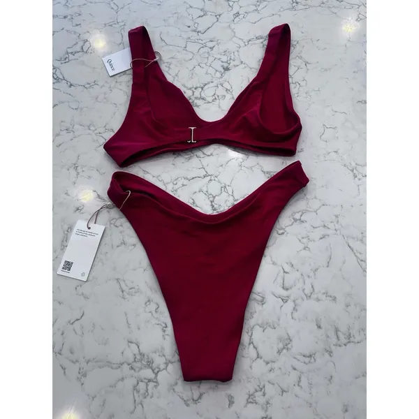 NWT Quince Cherry Red Italian Plunge Bikini Top & High Leg Bottom Set Medium - Image 2
