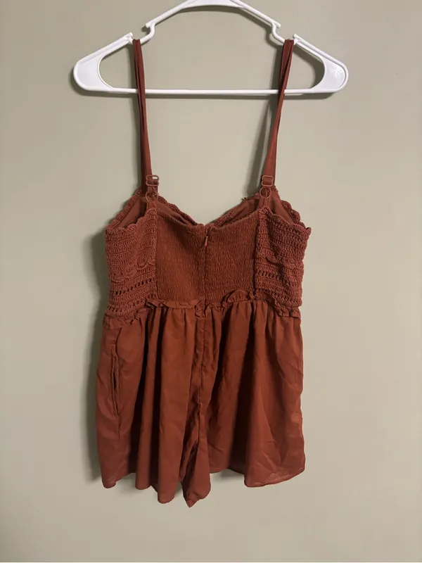 American Eagle Crochet Bodice Romper Rust Brown Size Small smocked Boho - Image 2