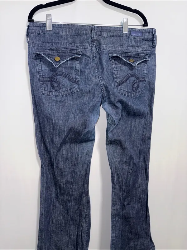See‎ Thru Soul Dark Wash Flare Leg Jeans Size 32 Blue Denim Flap Pocket Boho Y2K - Image 6