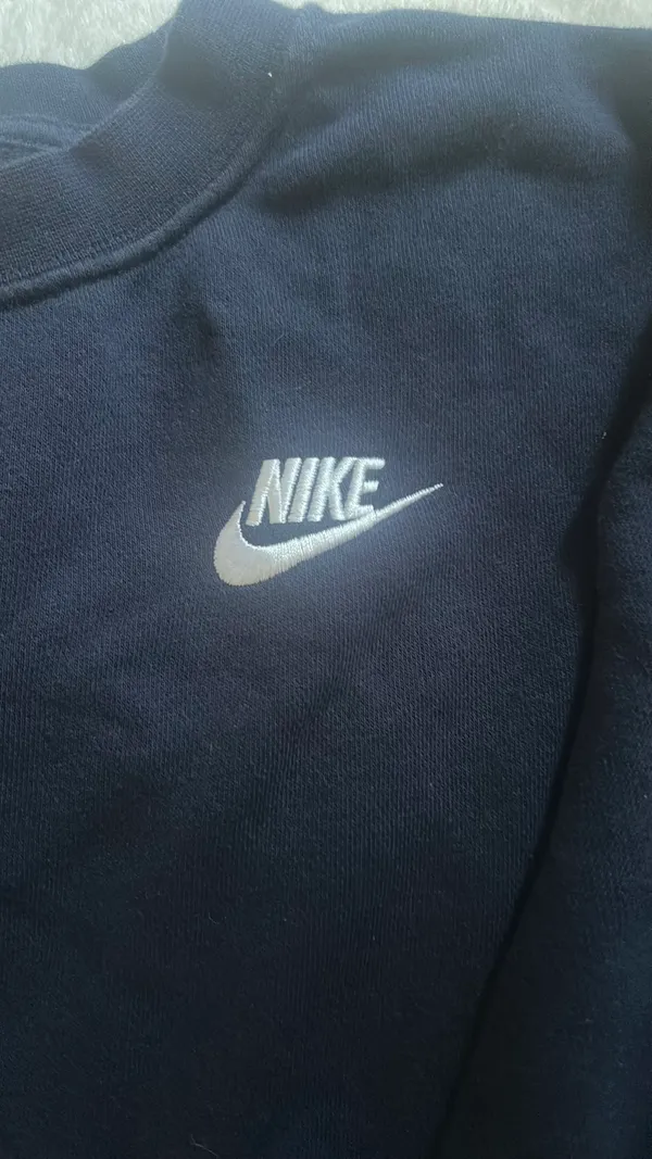 Nike Crewneck Sweatshirt - Image 2