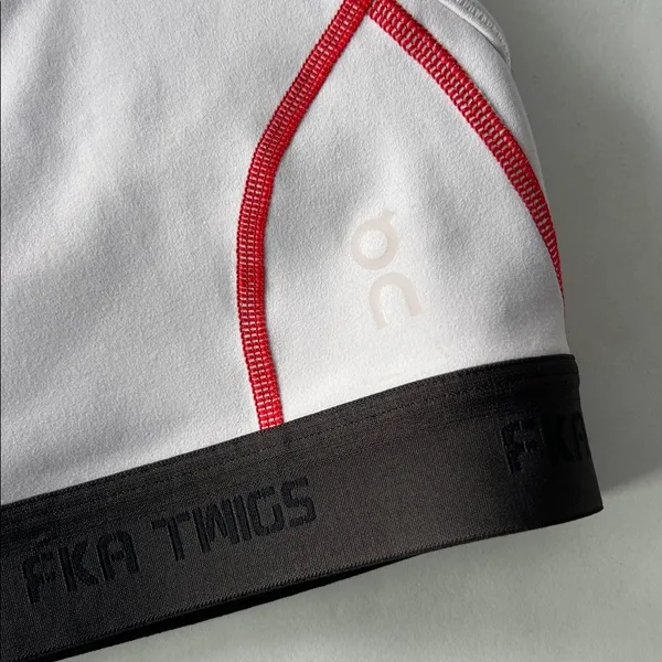 OnCloud x FKA Twigs Limited Edition Studio Sports Bra Pale Pink Black Small $110 - Image 5