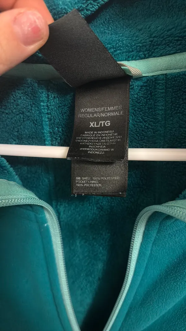 Blue Northface woman’s full zip jacket size XL - Image 7
