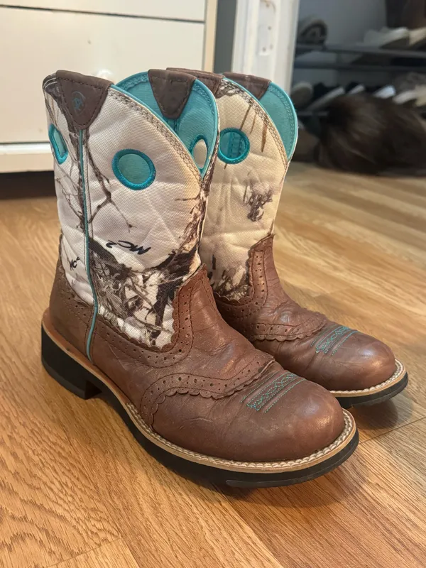 Women’s Ariat Fatbaby Cowboy Boots - Image 3