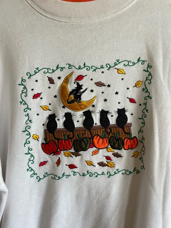 Vintage Halloween Crewneck White Size M - Image 2