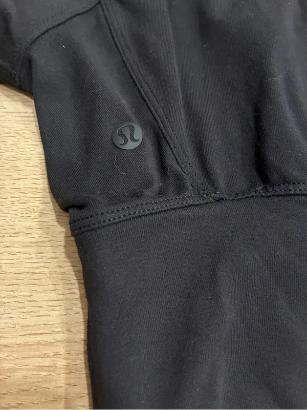 Lululemon Women’s Cropped Half Zip Pullover Black Size XS/S - Image 5