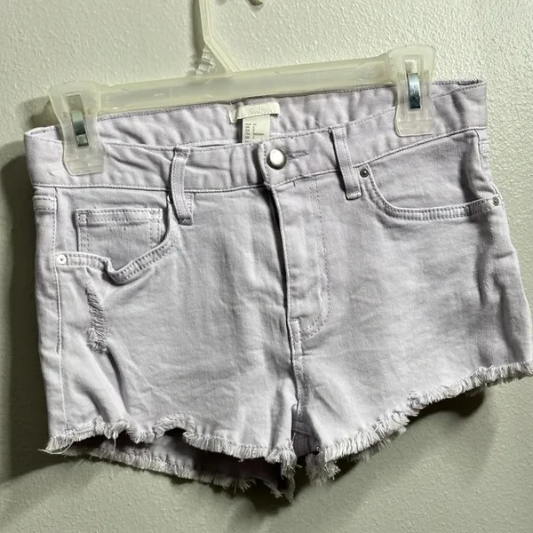 H&M Women Lilac Cut Off Jean‎ Shorts Size 2. - Image 4