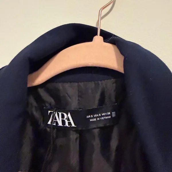 Zara Women's Navy and Black Jacket - Image 2