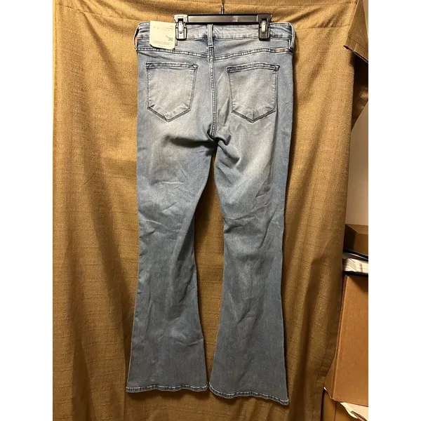 NWT Kancan Woman’s Mid Rise Flare Jeans Size 13/30 Light Wash - Image 4