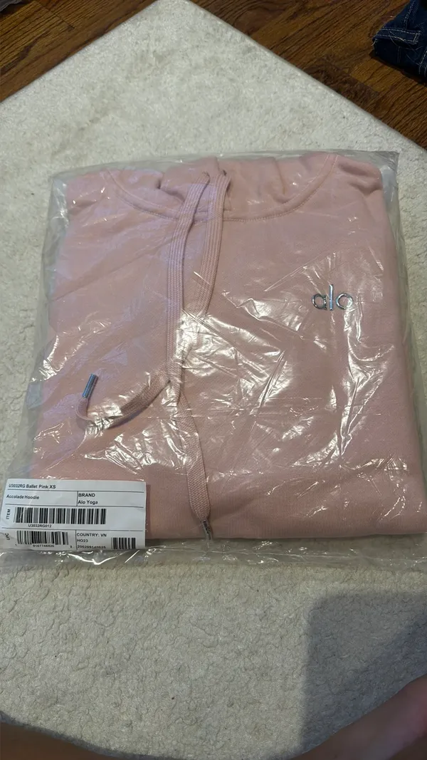Alo Yoga Accolade Hoodie XS Ballet Pink - Image 3