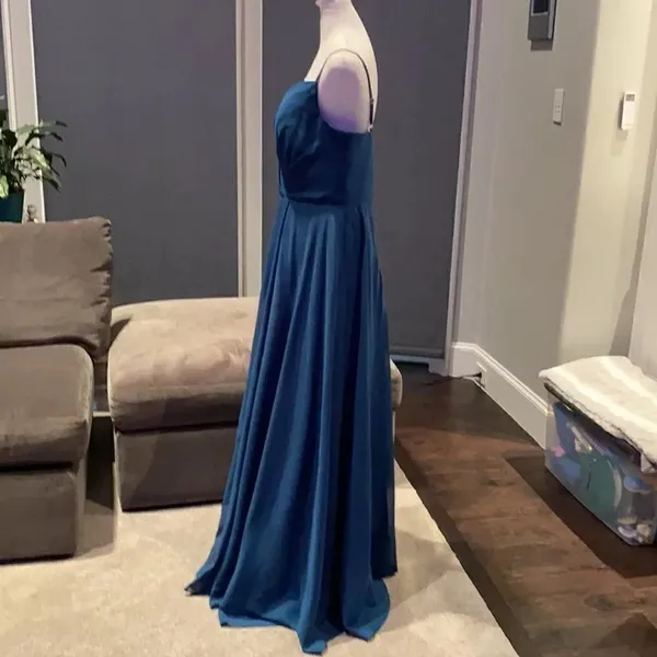 Women’s V-Neck Long Chiffon Party Prom Evening Dress Green/Blue in Color Medium - Image 3