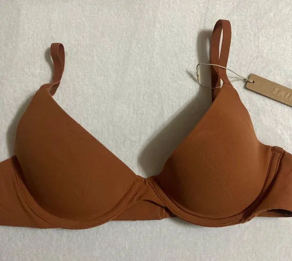 SKIMS Plunge Bra 36A - Image 2