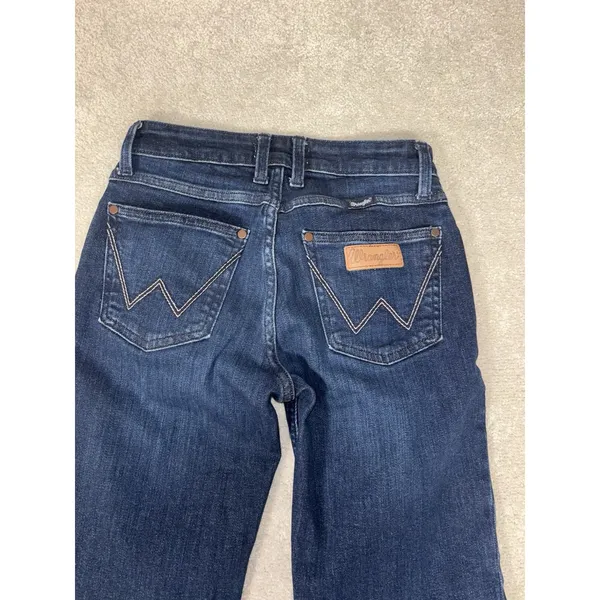 wrangler mid tise trouser raw hem size 24x30‎ dark wash Cut To 30in Inseam - Image 10