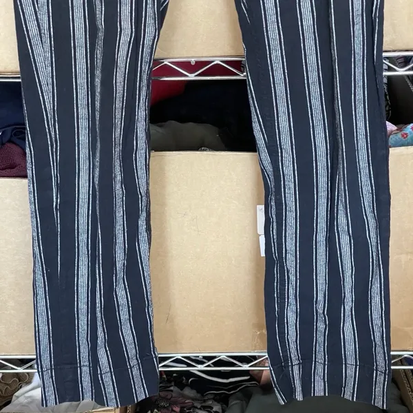 Brandy Melville Pants Striped  - Image 6