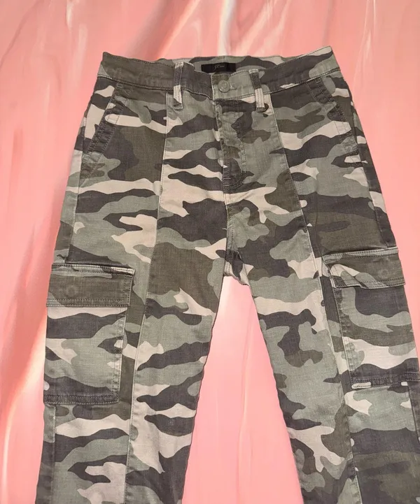 J.Crew Camo Pants - Image 4
