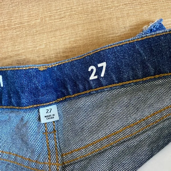 J.Crew Full Length Demi Boot Medium Wash Jean Size 27 or 4 raw hem - Image 3