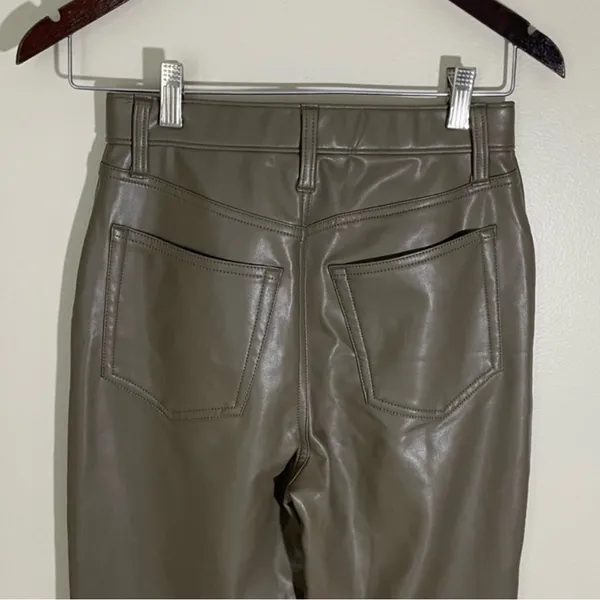 NWT Abercrombie and Fitch The 90s Straight Leg High Rise Vegan Leather Pants 2S - Image 7