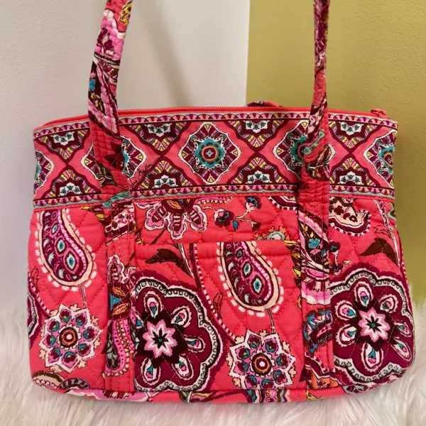 Vera Bradley Pink Shoulder Bag Zip Top Call me Coral Retired Pailsey Medallion - Image 4