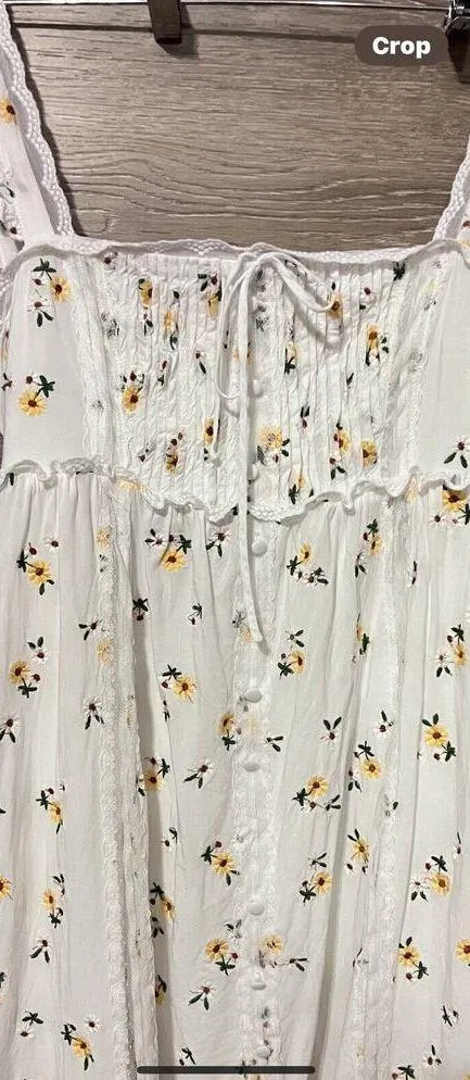 Altar'd State Babydoll Sz M Dress White Floral Embroidery Open Back Cottagecore - Image 2
