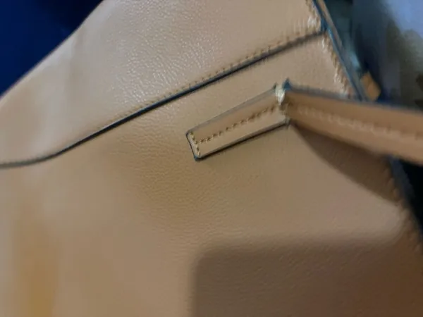 Source Unknown Tan Crossbody Tote with Gold Accents - Image 5