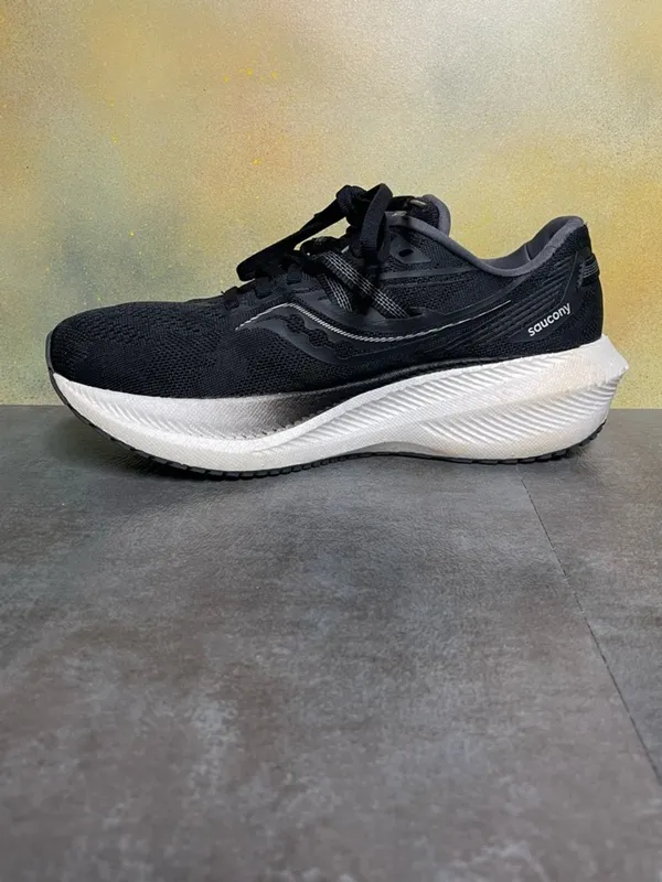 Saucony Triumph 20 Women's Black/White Running Shoes Size 8 - Image 9