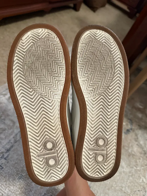 Alo Recovery Yoga Mode Sneakers - Image 3