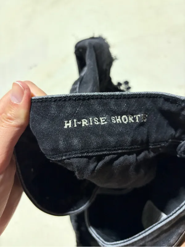 American Eagle hi-rise shortie Black Lace-Applique Denim Shorts 8 - Image 9