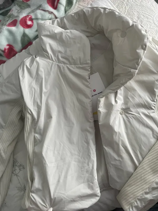 Sleek City Jacket Lululemon - Image 3