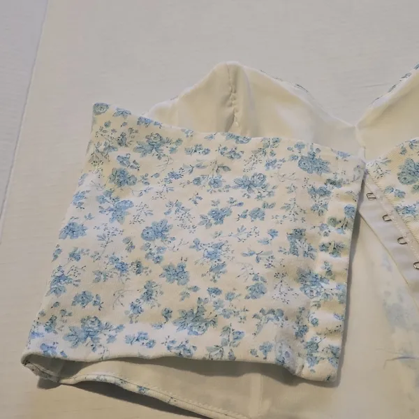 Zara Black and White Label Detail - Image 9